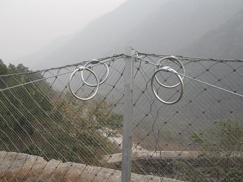 山體攔石防護網